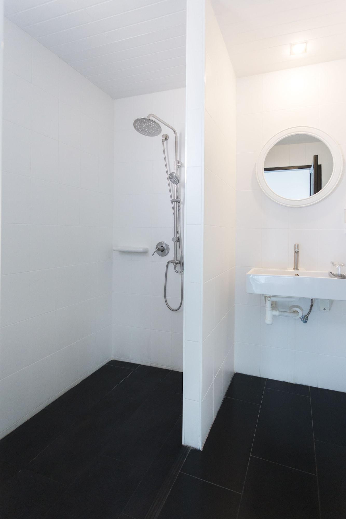 Iwualai Hotel Csiangmaj Kültér fotó